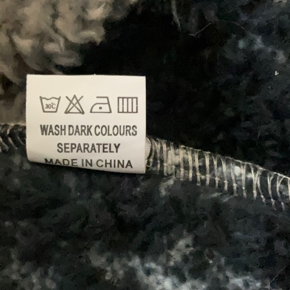 NWOT Buffalo Check Long Soft Fleece like Jacket, XL, Tan/Beige and Black - Picture 9 of 9